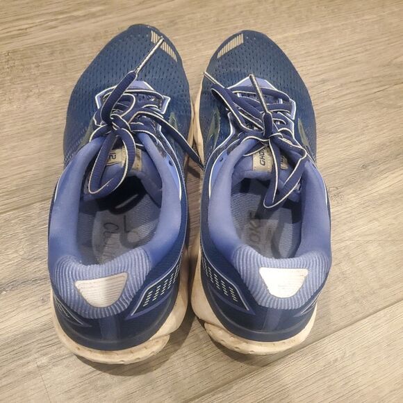 Womens Brooks Running Shoes Size 8 - Picture 3 of 4